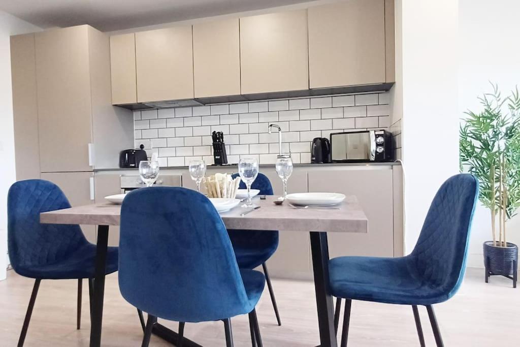 Stylish Modern 1Bed Apartment In Bedford Luaran gambar